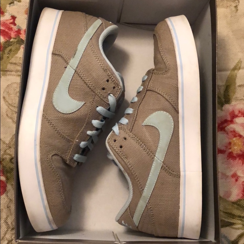 Tan and baby blue Nike’s